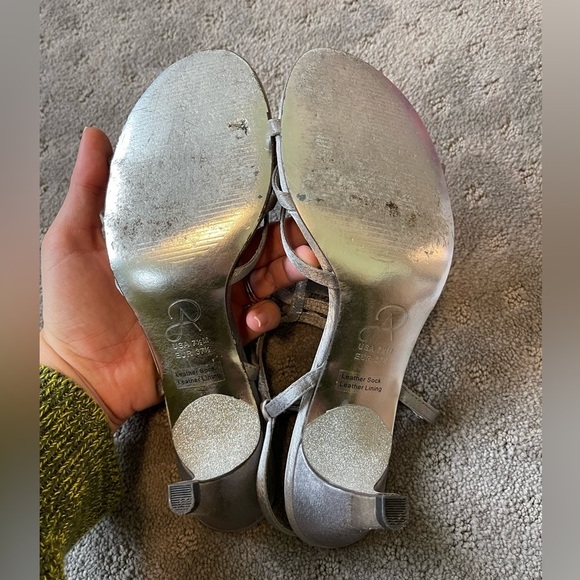 Adriana Papell Satin and Rhinestone Strappy Heels Size 7 1/2 - Picture 5 of 6